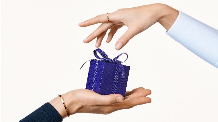 人的手

低可信度描述已自动生成