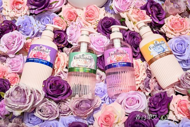 拥抱仲夏，遇见花香，艾诗香奢系列新品上市