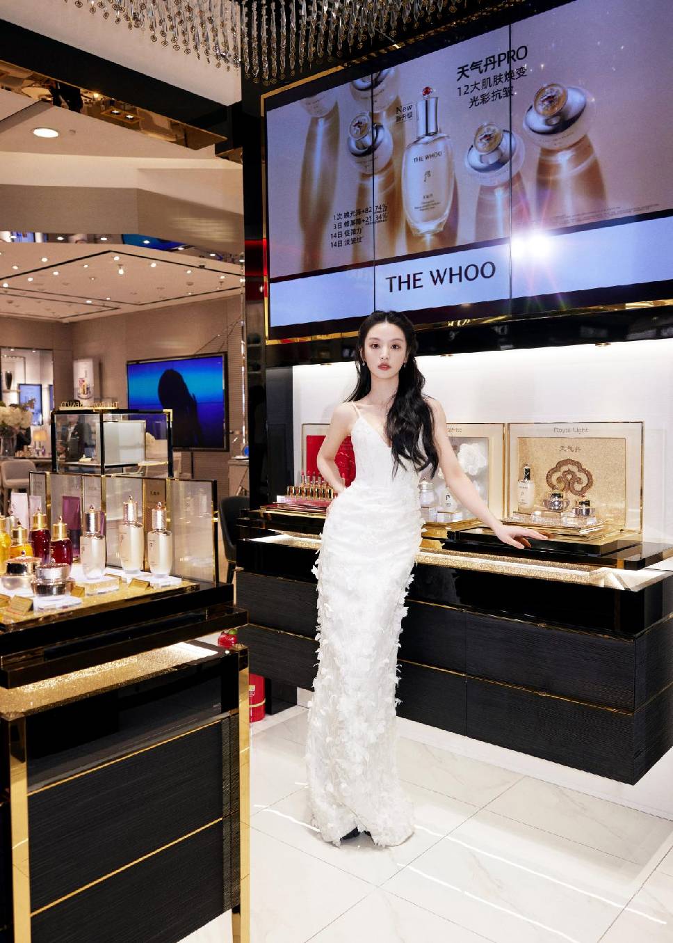 【图片5】THE WHOO后天气丹PRO以逐光之姿 凝萃前沿科技 呈现光耀未来