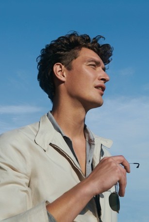 人在打电话

描述已自动生成