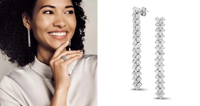 女人的脸 中度可信度描述已自动生成