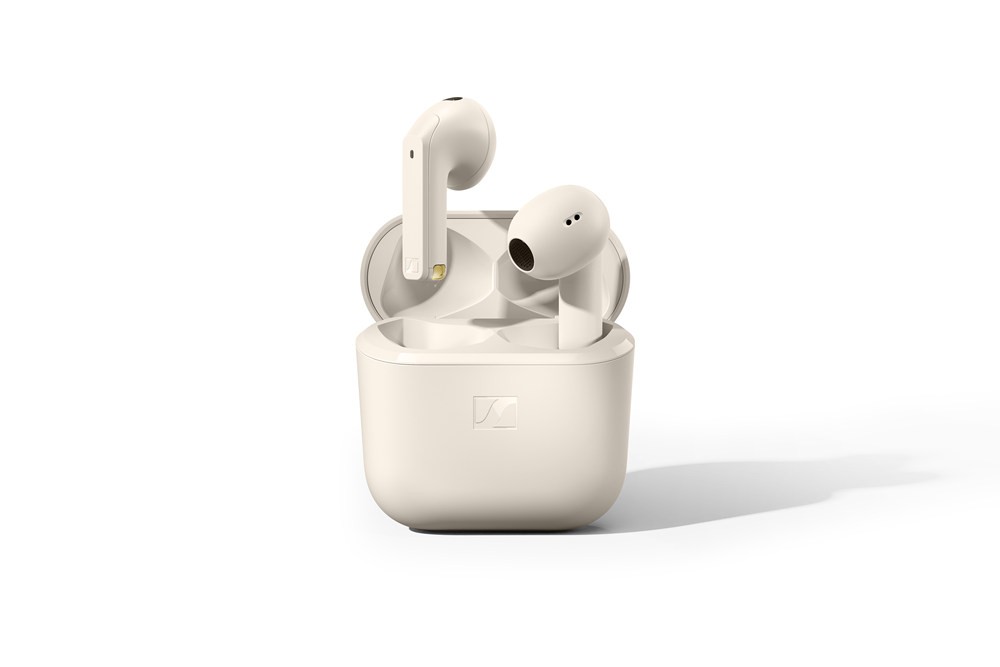 A white wireless earbuds in a white case

Description automatically generated
