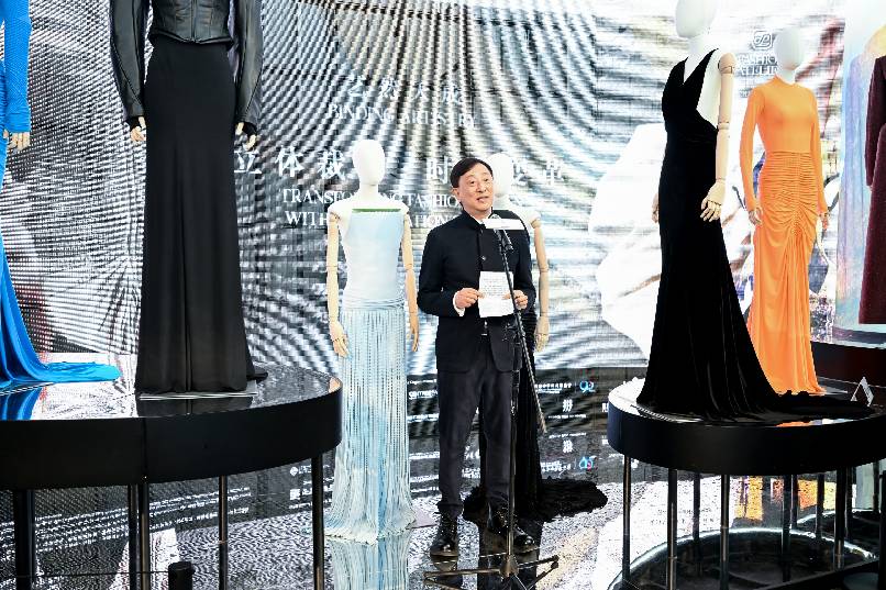 BLR_0679-opq3541317544.jpg BLR_0679-opq3541317544.jpg