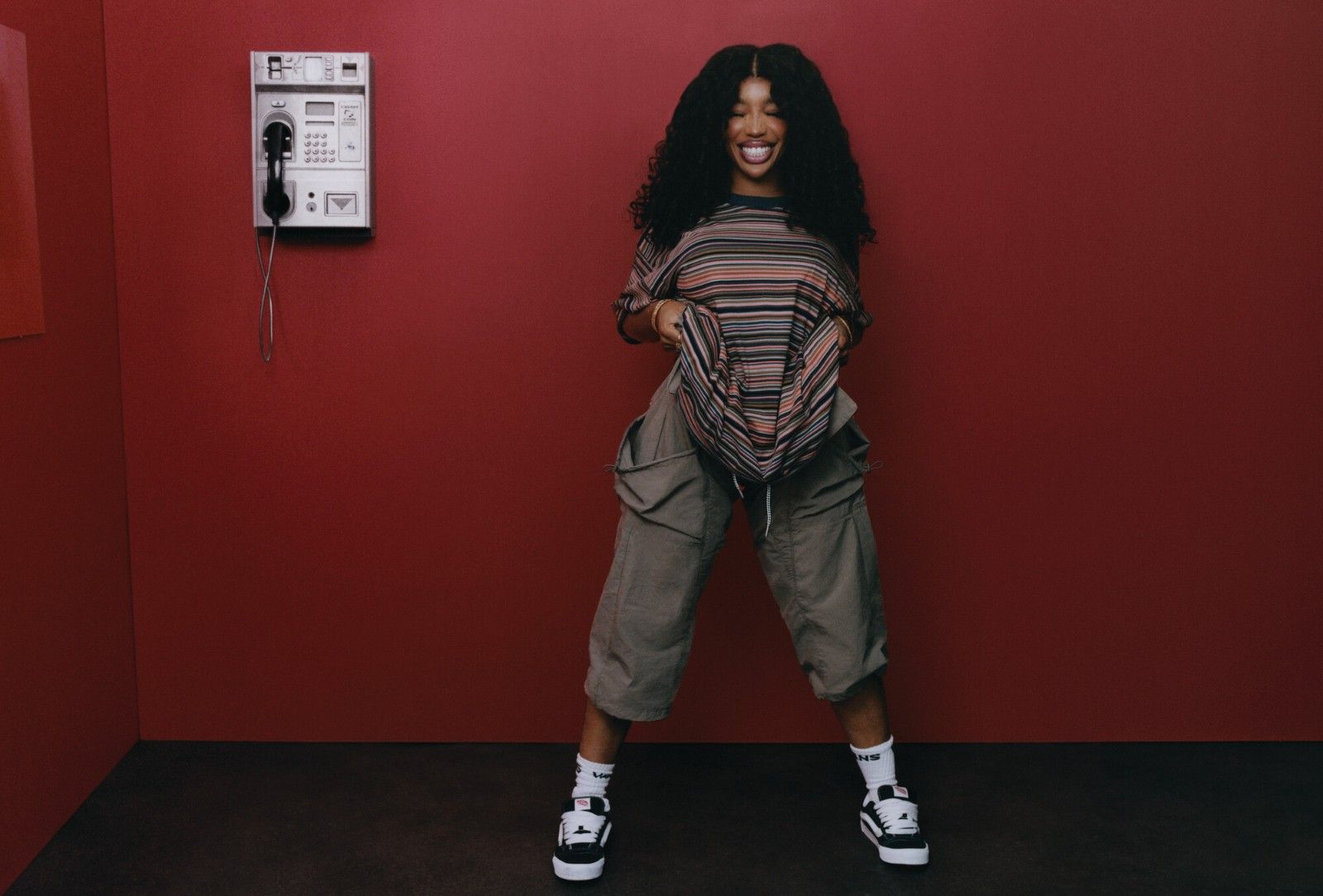 Vans 正式任命 R&B 歌手 SZA 为品牌艺术总监-新闻稿用图2.jpg