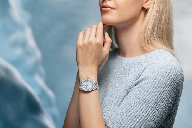 04 全新Captain Cook库克船长系列腕表上手图.jpg