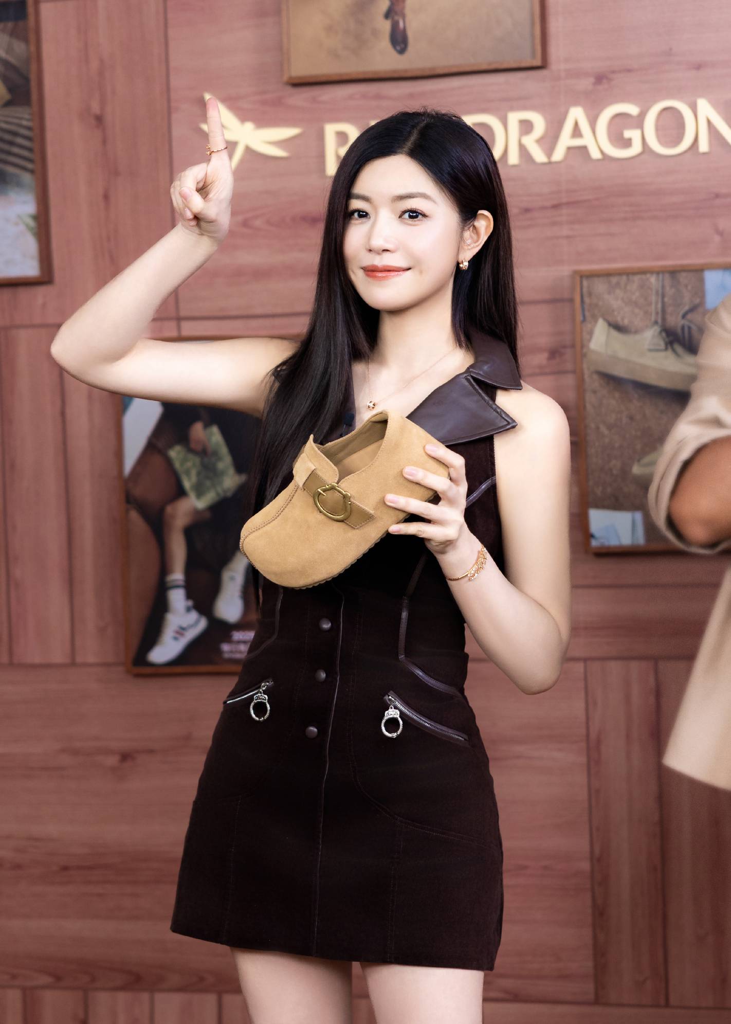 演员陈妍希.jpg