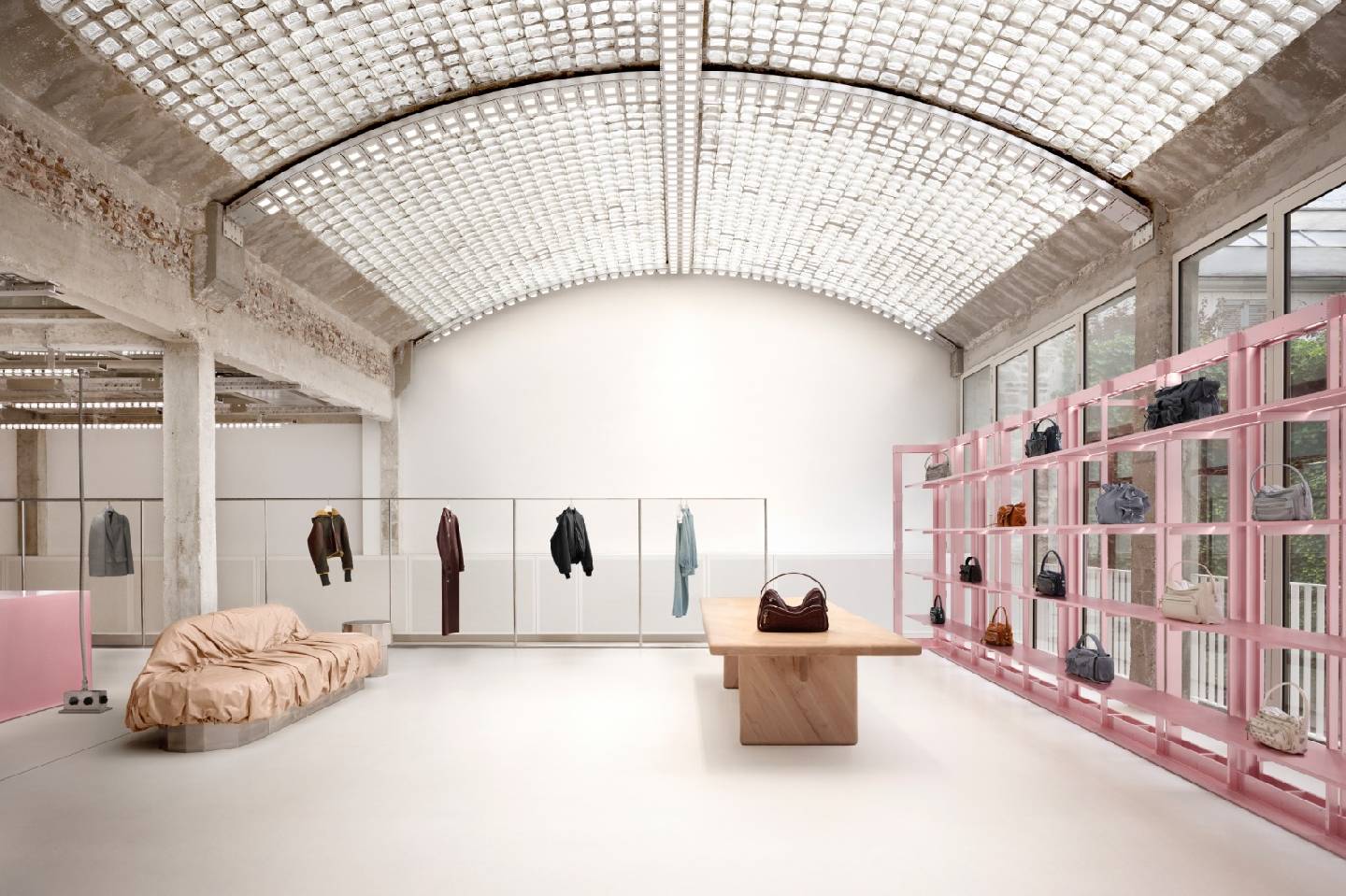 Acne Studios_Petites Ecuries HQ_3x2_3.jpg