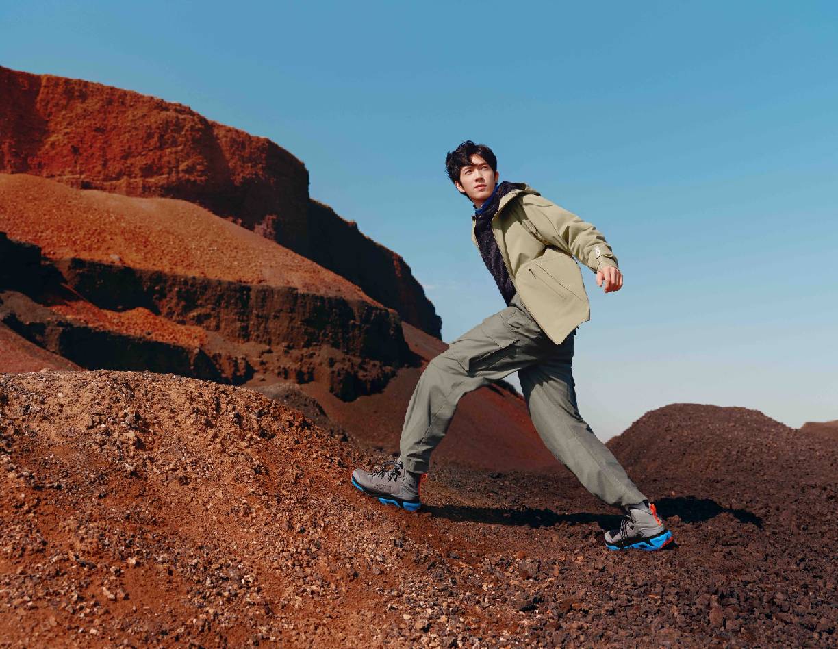 2. HOKA ONE ONE®品牌代言人井柏然演绎野奢户外美学.jpeg