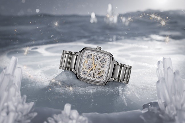 04 全新True Square真我系列开芯机械腕表“银河灰”.jpg