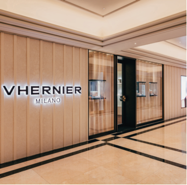 新闻稿_VHERNIER于香港优雅启幕 意大利高级珠779.png