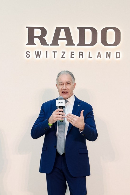 03 品牌首席执行官Adrian Bosshard先生.jpg