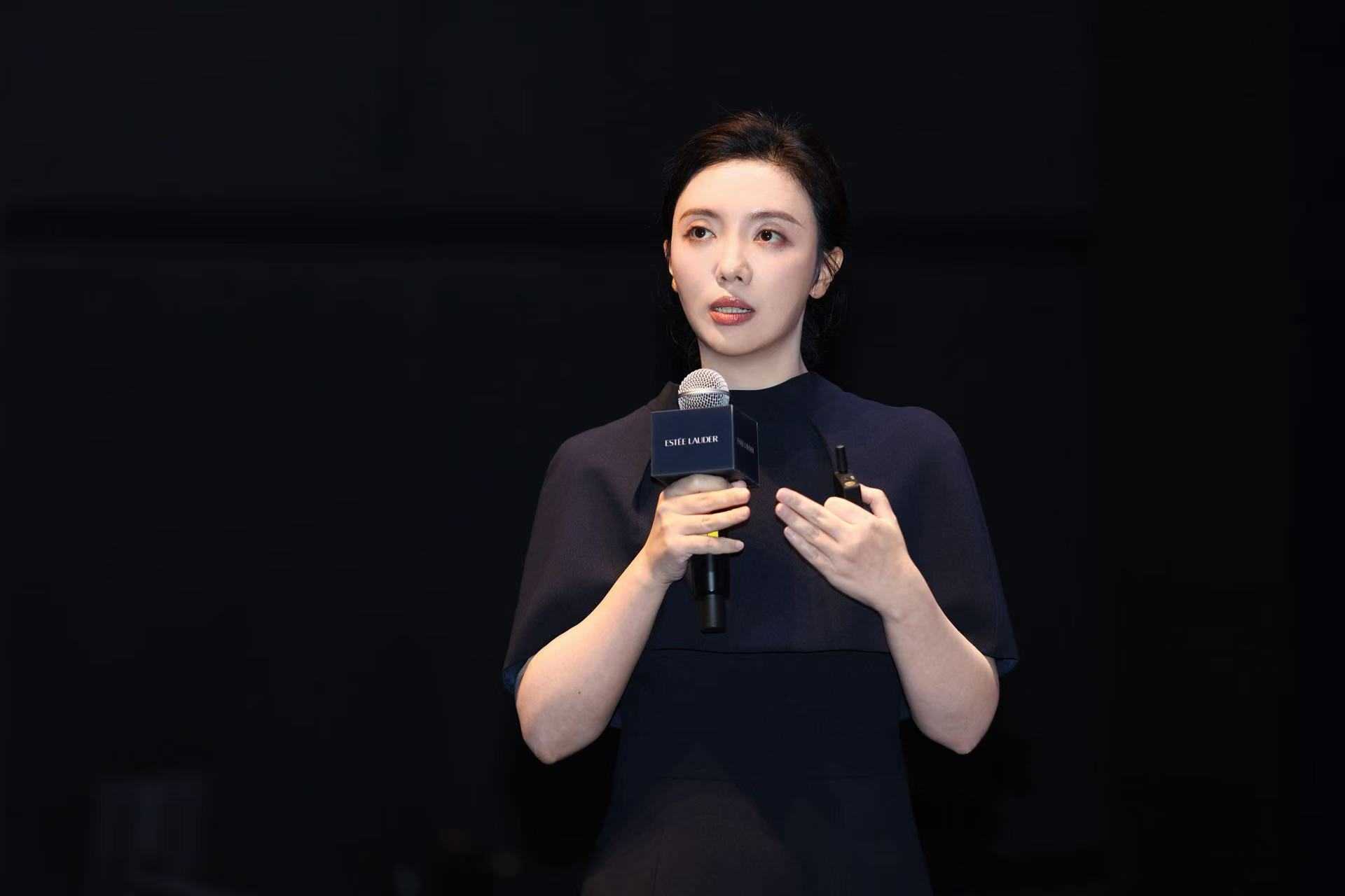 冠军突破 修护新生  全新雅诗兰黛小棕「复活水」重磅上市 开启肌肤全修之旅