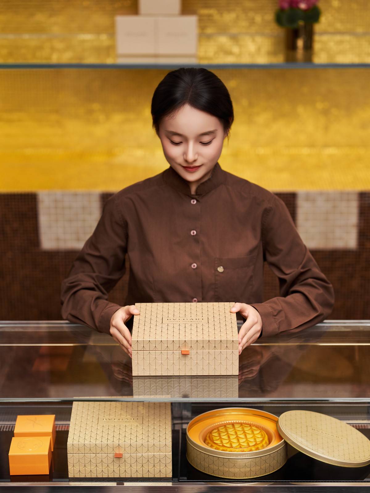 Mooncake Gift Box 03.jpg