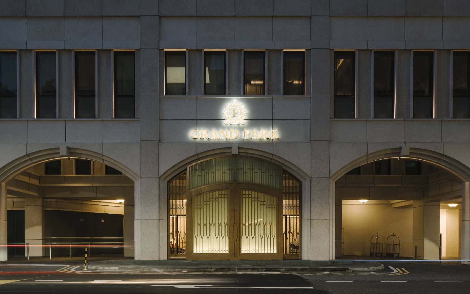 1790660052223457.jpg GPCH - Hotel Entrance at Bronze Gate.jpg
