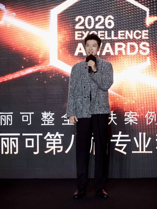 1792665473942100.jpg 5.修丽可品牌大使马龙1.jpg
