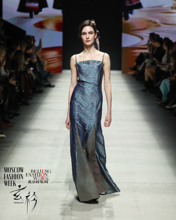 中国民族文化绽放莫斯科:玄衿“缘溯”大秀圆满成功,以服装为媒转译东方美学