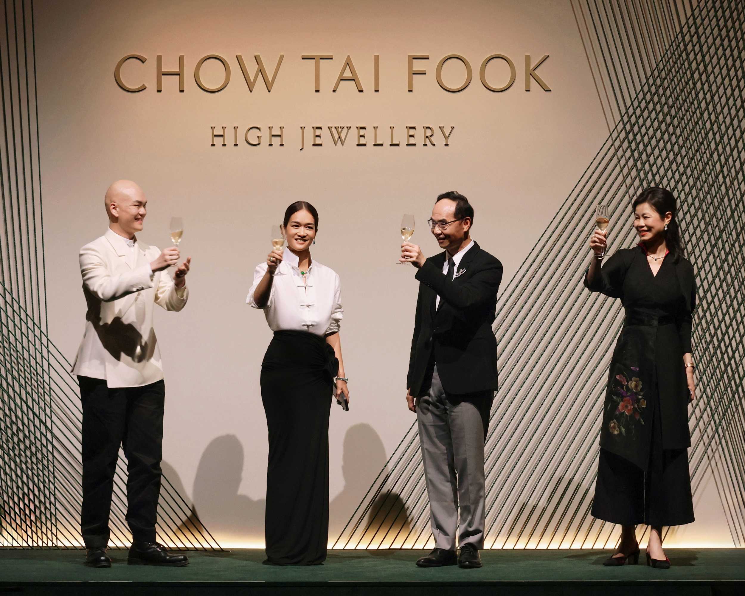 霓裳化艺，至臻礼呈  周大福「东方霓裳Chinese Couture」高级珠宝展启幕